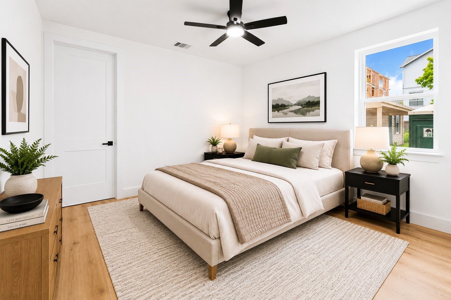 3335 Kilgore Street Houston, TX 77021 - Photo 6 of 27 Secondary bedroom located in 1st level. Photo is virtually staged.