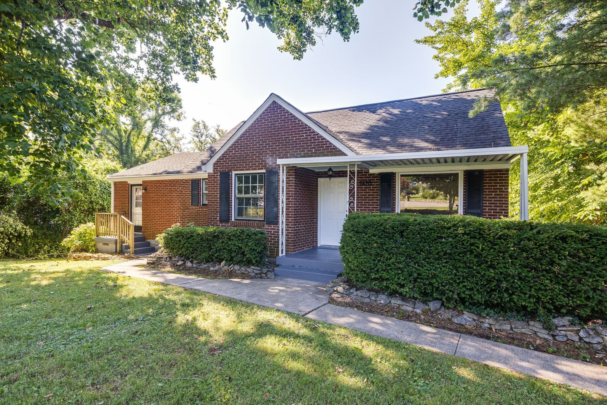 2820 Mashburn Road Nashville, TN 37210 - Photo 5 of 32 Gallery Image 5