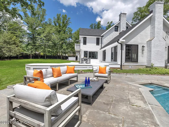 $4,750,000 | 23 Meeting House Road, Greenwich, CT 06831