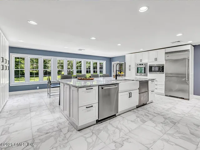 $4,750,000 | 23 Meeting House Road, Greenwich, CT 06831