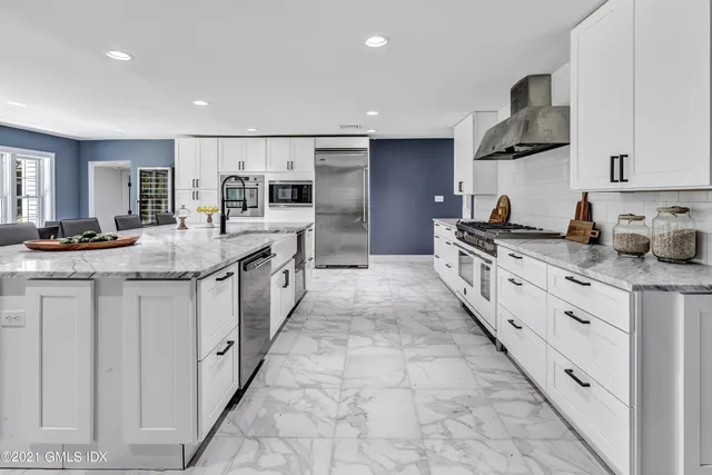 $4,750,000 | 23 Meeting House Road, Greenwich, CT 06831