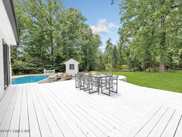$4,750,000 | 23 Meeting House Road, Greenwich, CT 06831
