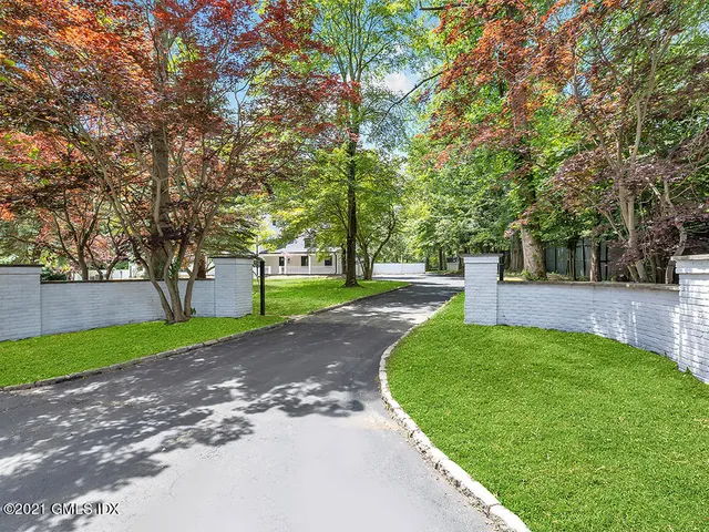 $4,750,000 | 23 Meeting House Road, Greenwich, CT 06831