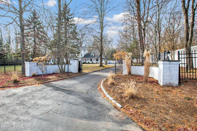 $4,750,000 | 23 Meeting House Road, Greenwich, CT 06831