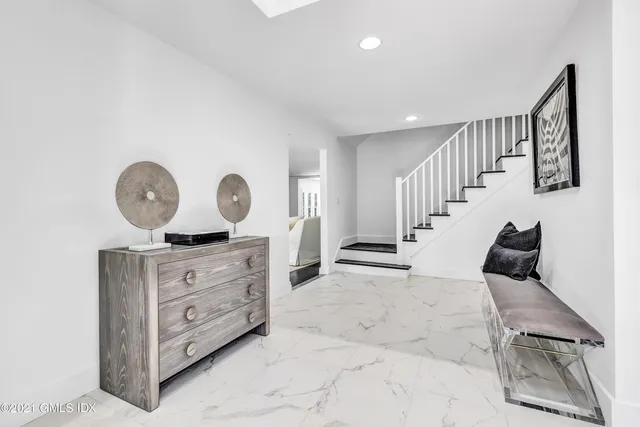 $4,750,000 | 23 Meeting House Road, Greenwich, CT 06831