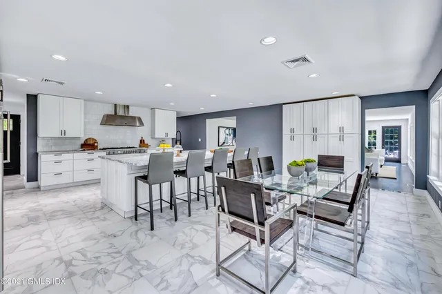 $4,750,000 | 23 Meeting House Road, Greenwich, CT 06831