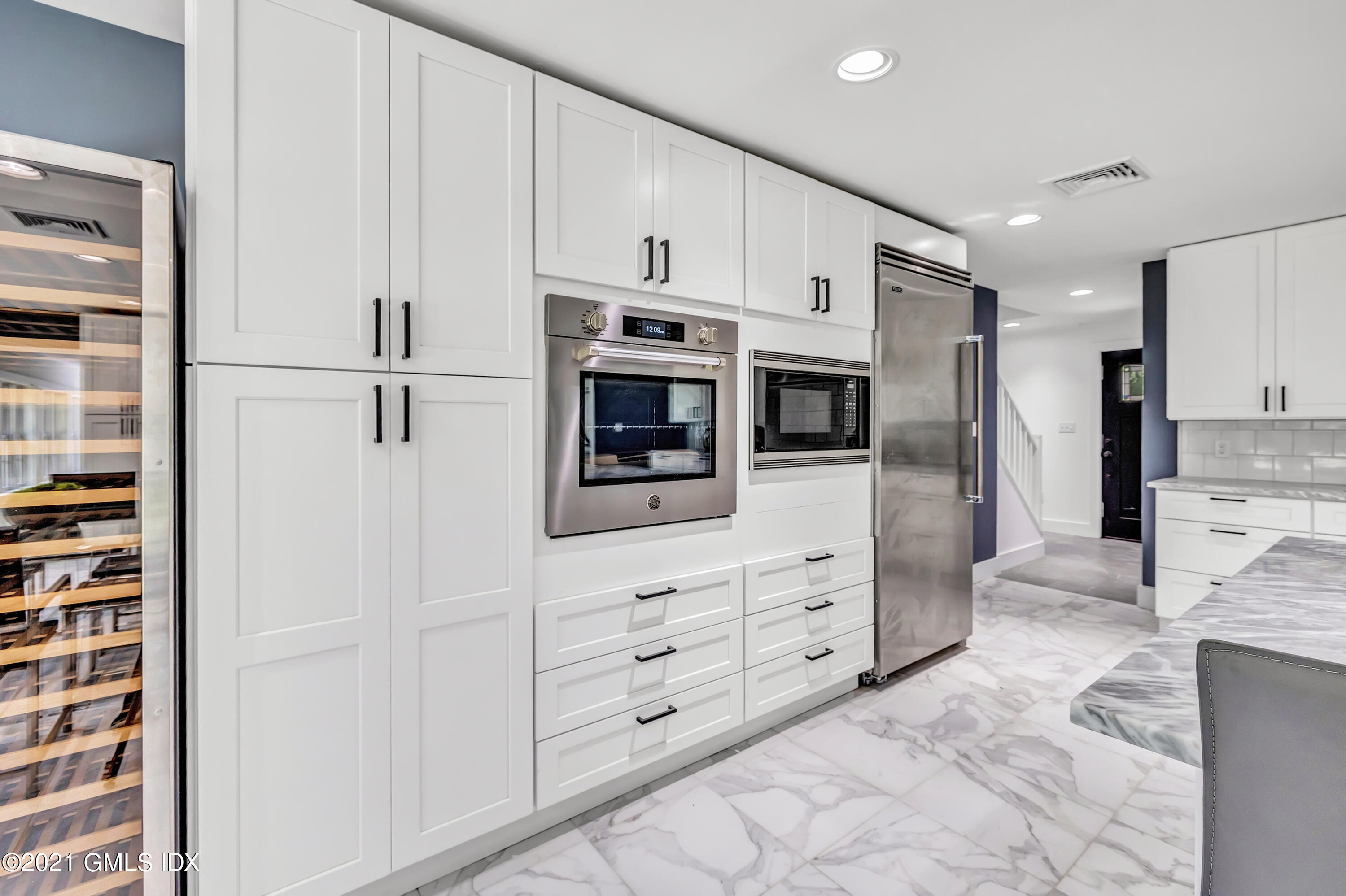 23 Meeting House Road Greenwich, CT 06831 - Photo 9 of 46 46 copy