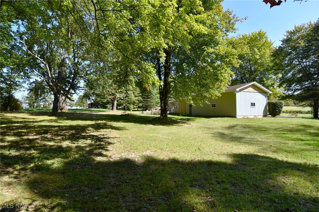 9843 Limeridge Road Mantua, OH 44255 - Photo 32 of 38