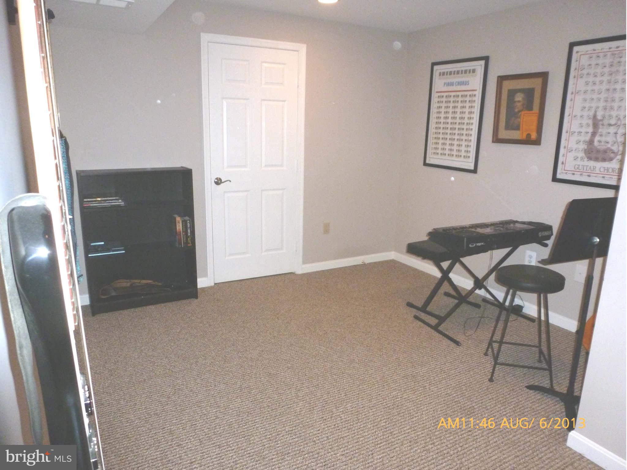 7851 Pembridge Road Manassas, VA 20112 - Photo 24 of 26 Music Room