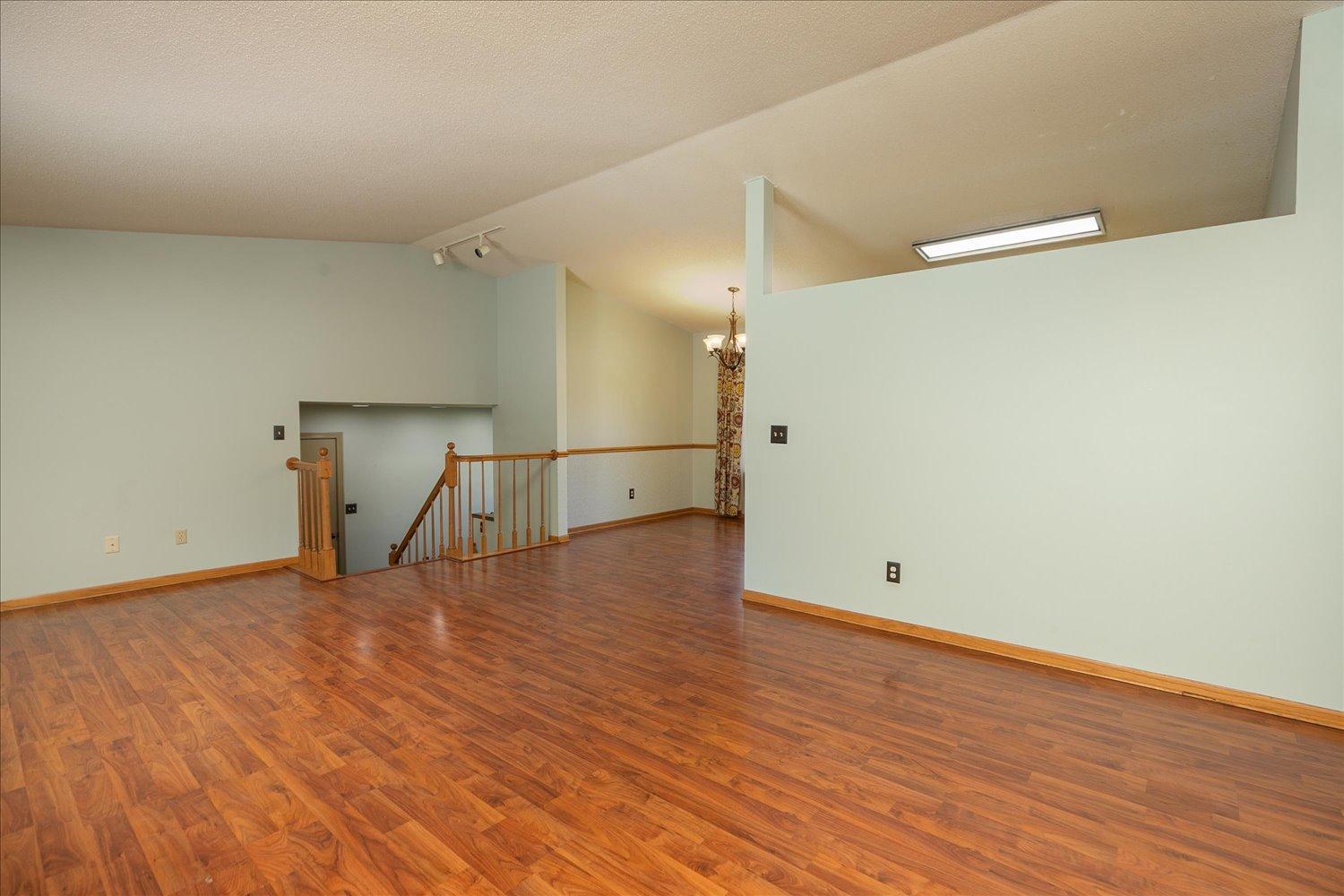 906 High Meadow Lane Southwest Rochester, MN 55902 - Photo 9 of 36