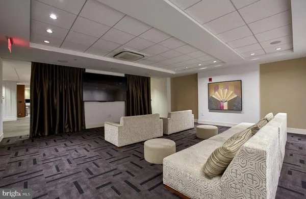 $2,084 | 1616 Walnut Street, Unit 1B1602, Philadelphia, PA 19103