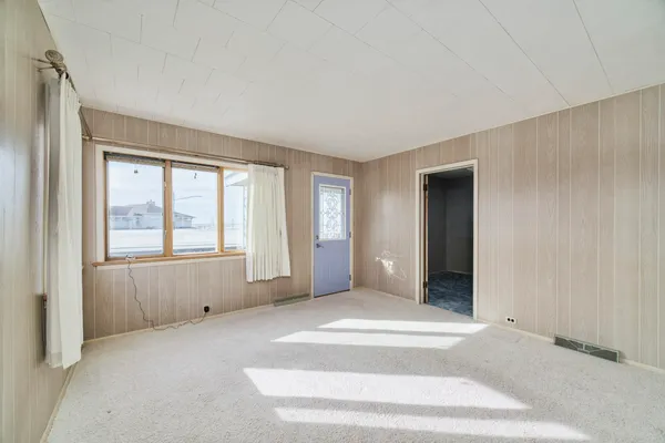 $579,000 | 15 North Lakeshore Drive, Manistee, MI 49660
