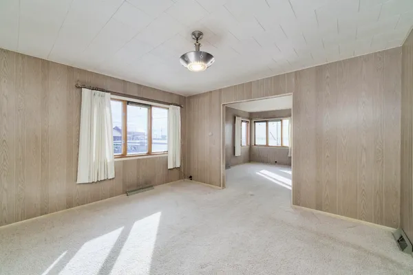 $579,000 | 15 North Lakeshore Drive, Manistee, MI 49660