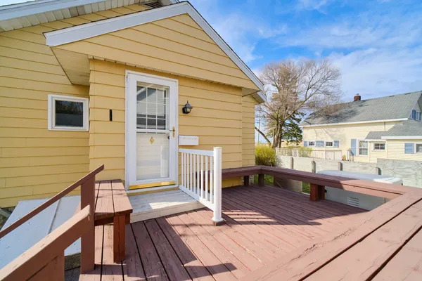 $579,000 | 15 North Lakeshore Drive, Manistee, MI 49660