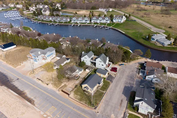 $579,000 | 15 North Lakeshore Drive, Manistee, MI 49660