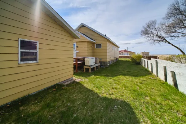 $579,000 | 15 North Lakeshore Drive, Manistee, MI 49660