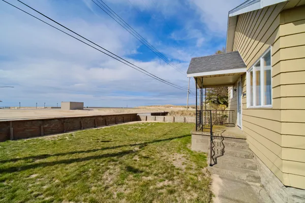 $579,000 | 15 North Lakeshore Drive, Manistee, MI 49660