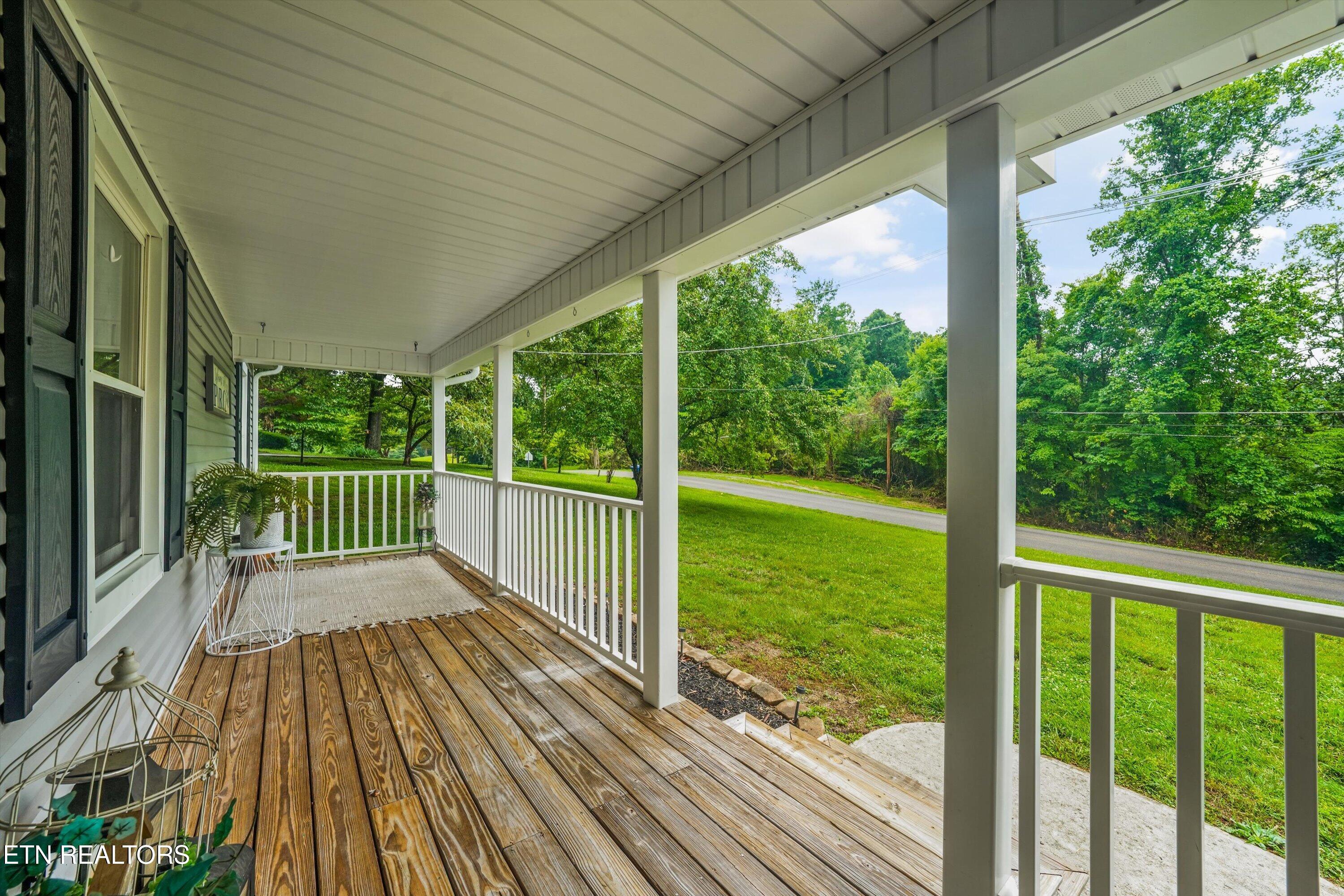79 Reservoir Road Norris, TN 37828 - Photo 35 of 43 Front Porch
