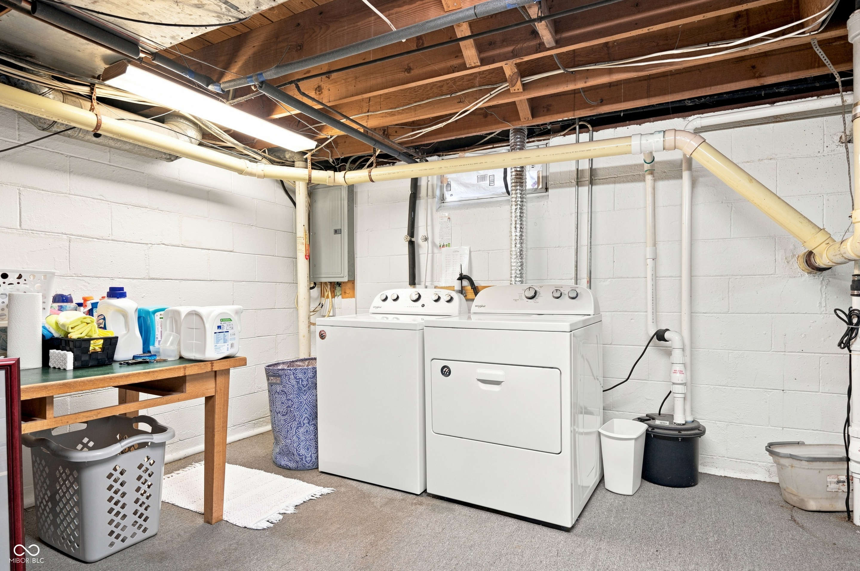 6305 Douglas Road Indianapolis, IN 46220 - Photo 22 of 25 Gallery Image 22