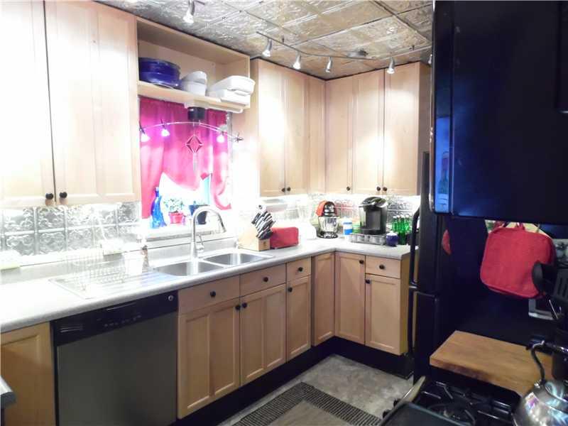 344 Wible Run Road Pittsburgh, PA 15209 - Photo 3 of 18 Kitchen.