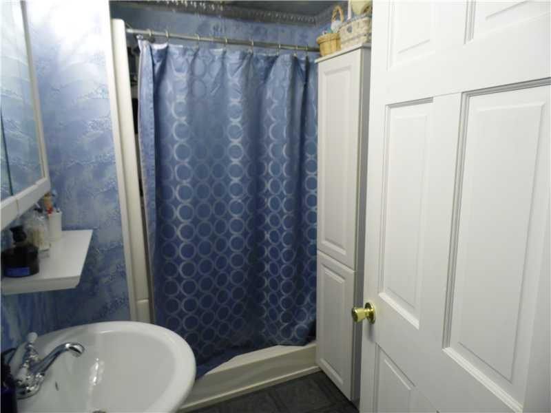 344 Wible Run Road Pittsburgh, PA 15209 - Photo 10 of 18 Full Bath.