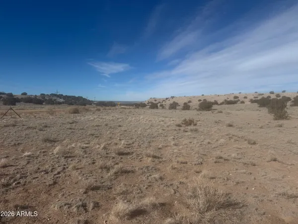 a view of mountain view with sky view