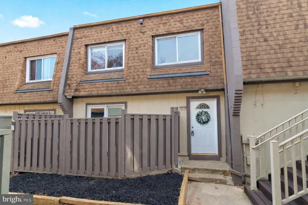 $299,000 | 3878 Havenwood Place, Unit 75D, Alexandria, VA 22309