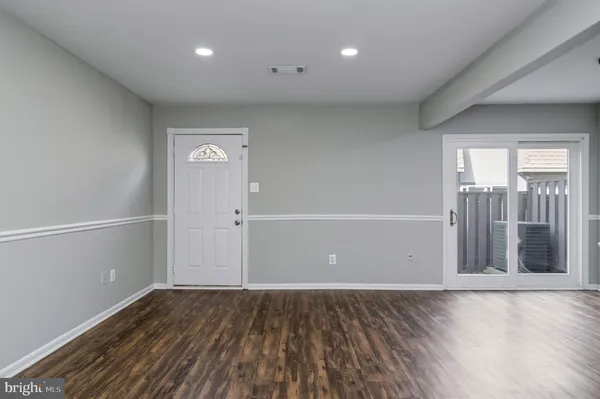 $299,000 | 3878 Havenwood Place, Unit 75D, Alexandria, VA 22309