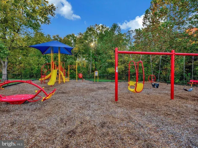 $295,000 | 3878 Havenwood Place, Unit 75D, Alexandria, VA 22309