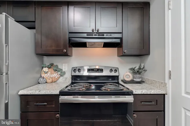 $295,000 | 3878 Havenwood Place, Unit 75D, Alexandria, VA 22309