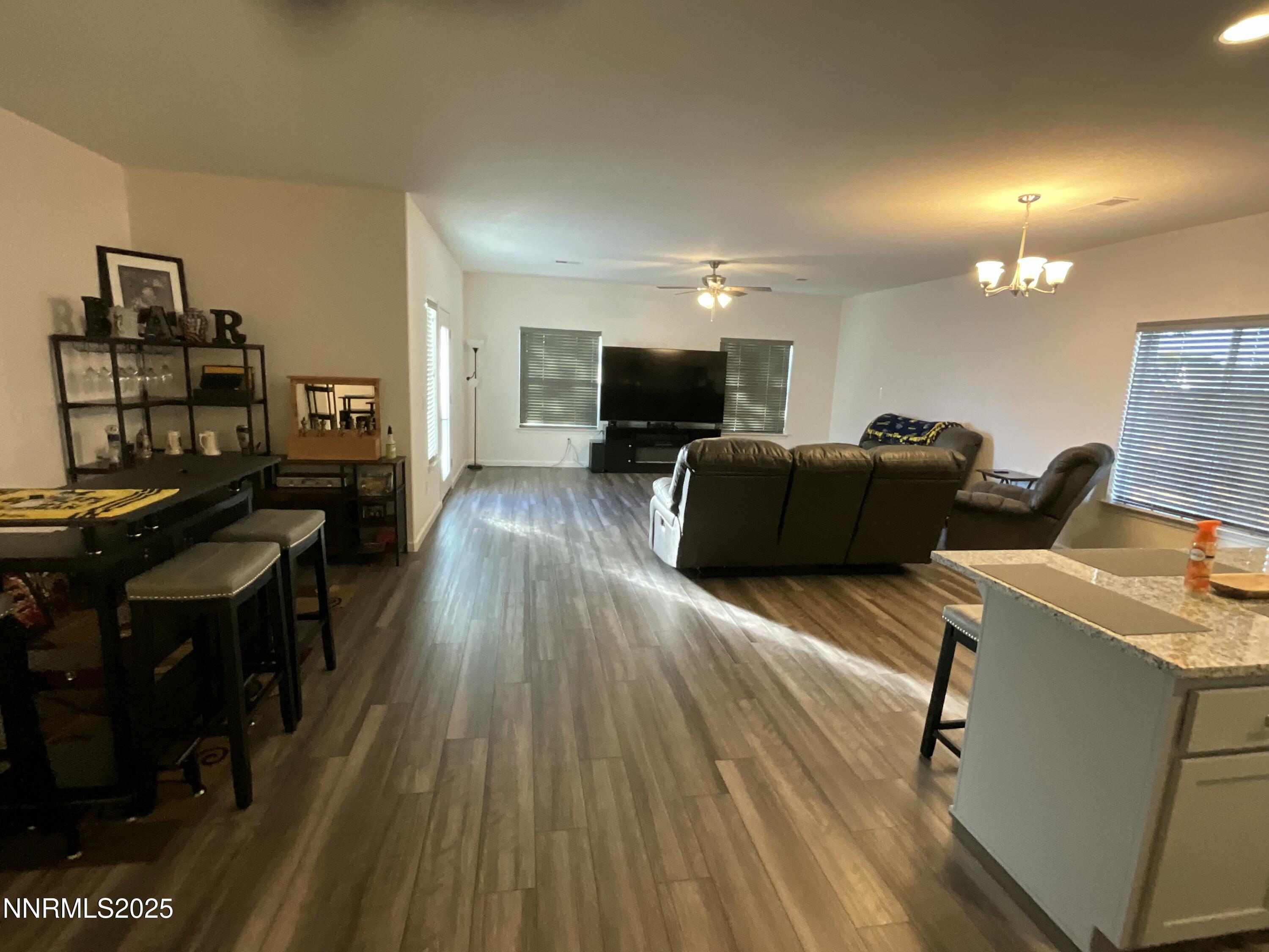 2525 Verona Drive Fallon, NV 89406 - Photo 3 of 20 IMG_7644