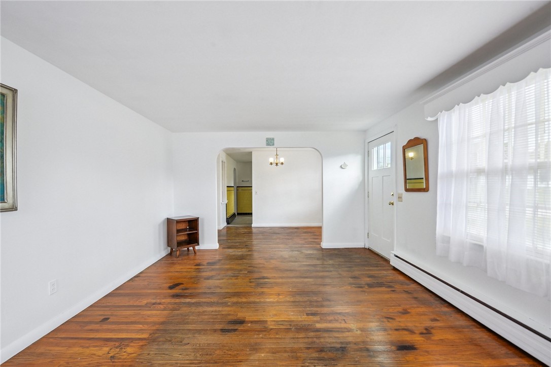 45 Leonard Bodwell Road Narragansett, RI 02882 - Photo 5 of 28 Gallery Image 5