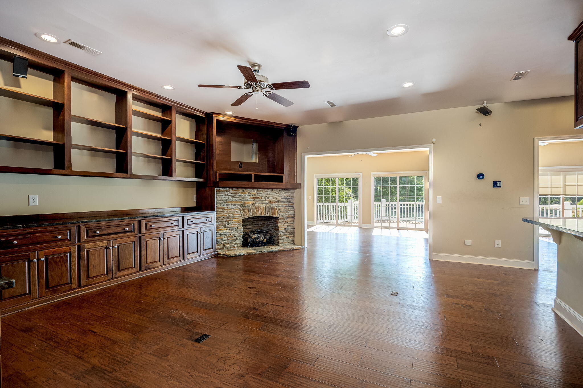 1136 Lemon Avenue Manning, SC 29102 - Photo 14 of 97