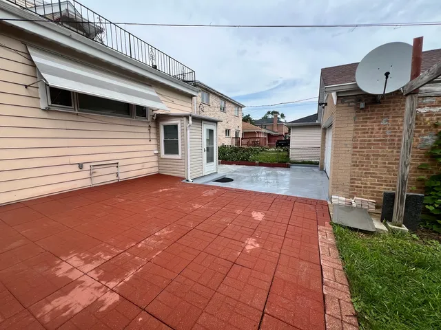 a backyard of a house