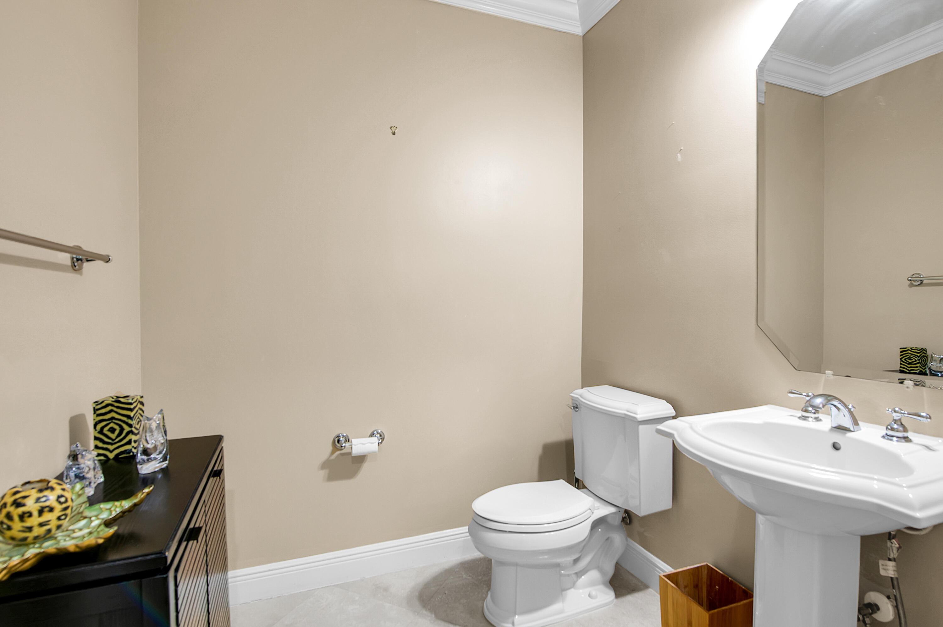 668 Northeast Francesca Lane Boca Raton, FL 33487 - Photo 12 of 52 688-18