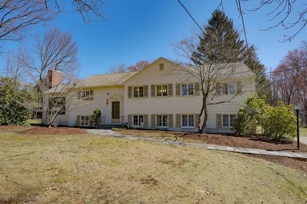 $1,200,000 | 605 Chestnut Street, Lynnfield, MA 01940
