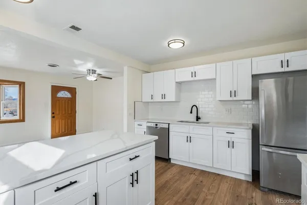 $3,250 | 936 Meade Street, Denver, CO 80204