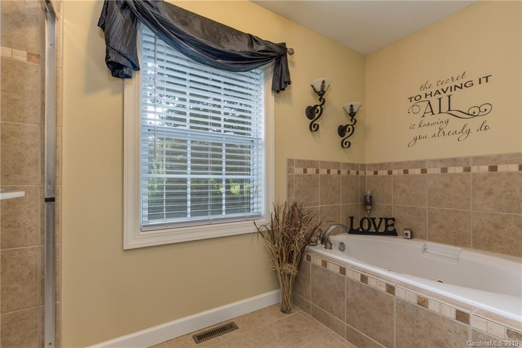 122 Jerico Ridge Road Fletcher, NC 28732 - Photo 15 of 35 Gallery Image 15