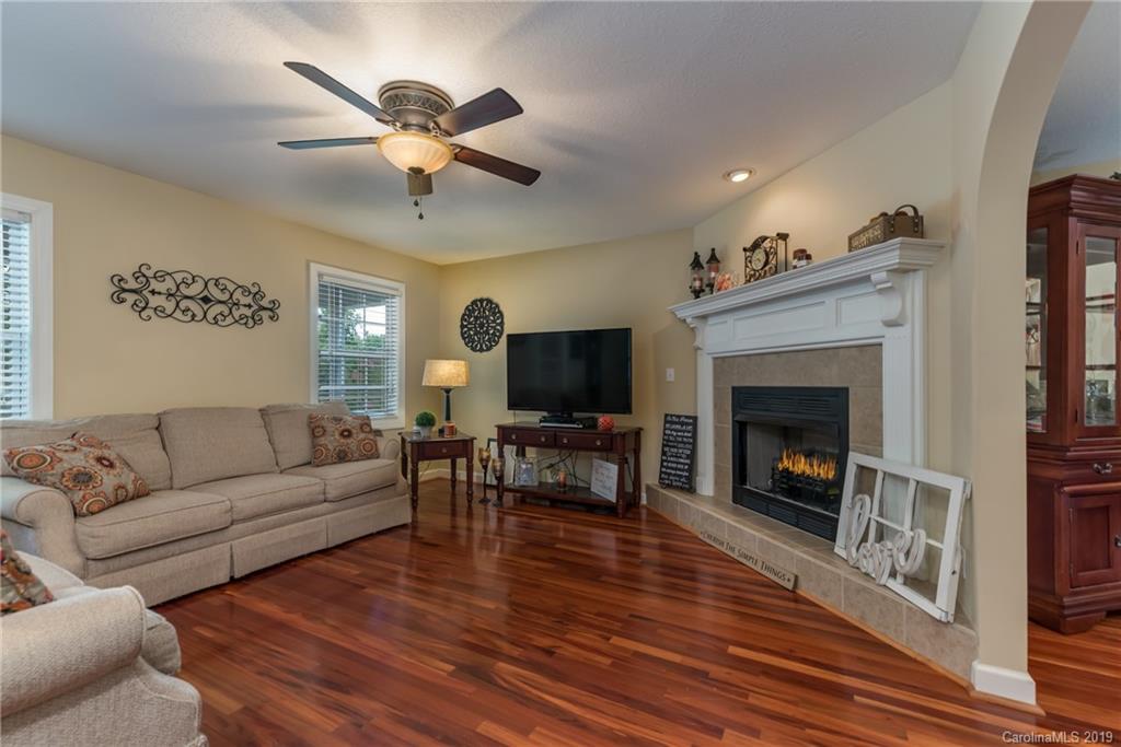 122 Jerico Ridge Road Fletcher, NC 28732 - Photo 5 of 35 Gallery Image 5