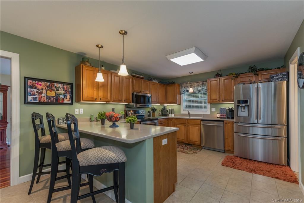 122 Jerico Ridge Road Fletcher, NC 28732 - Photo 7 of 35 Gallery Image 7