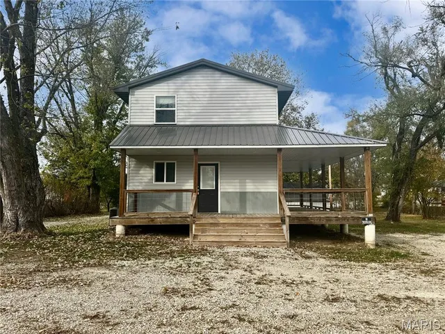 $195,000 | 29031 State Hwy V, Maywood, MO 63454