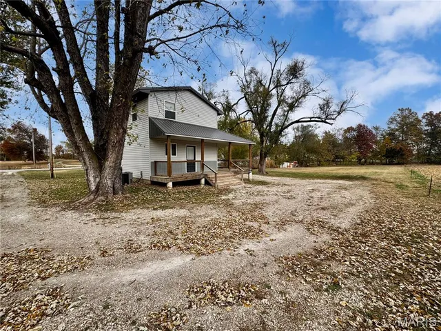 $195,000 | 29031 State Hwy V, Maywood, MO 63454