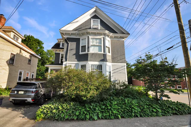 $299,900 | 75 South South Park Street, Bangor, ME 04401