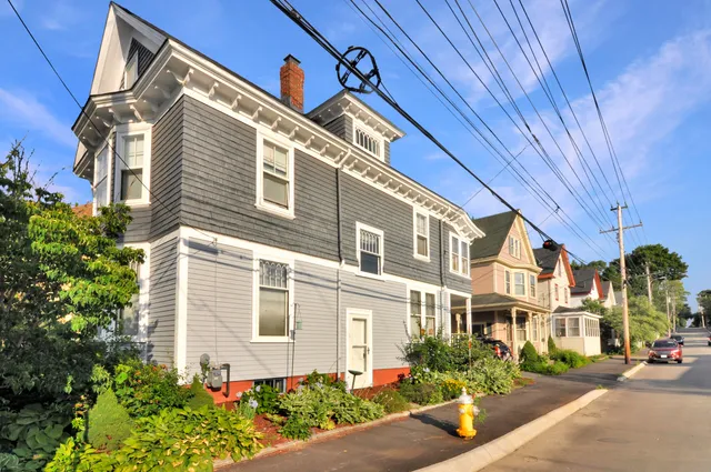 $299,900 | 75 South South Park Street, Bangor, ME 04401