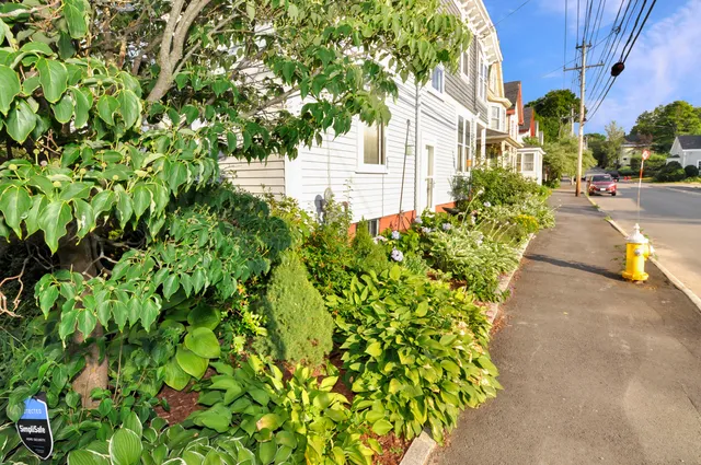 $304,900 | 75 South South Park Street, Bangor, ME 04401