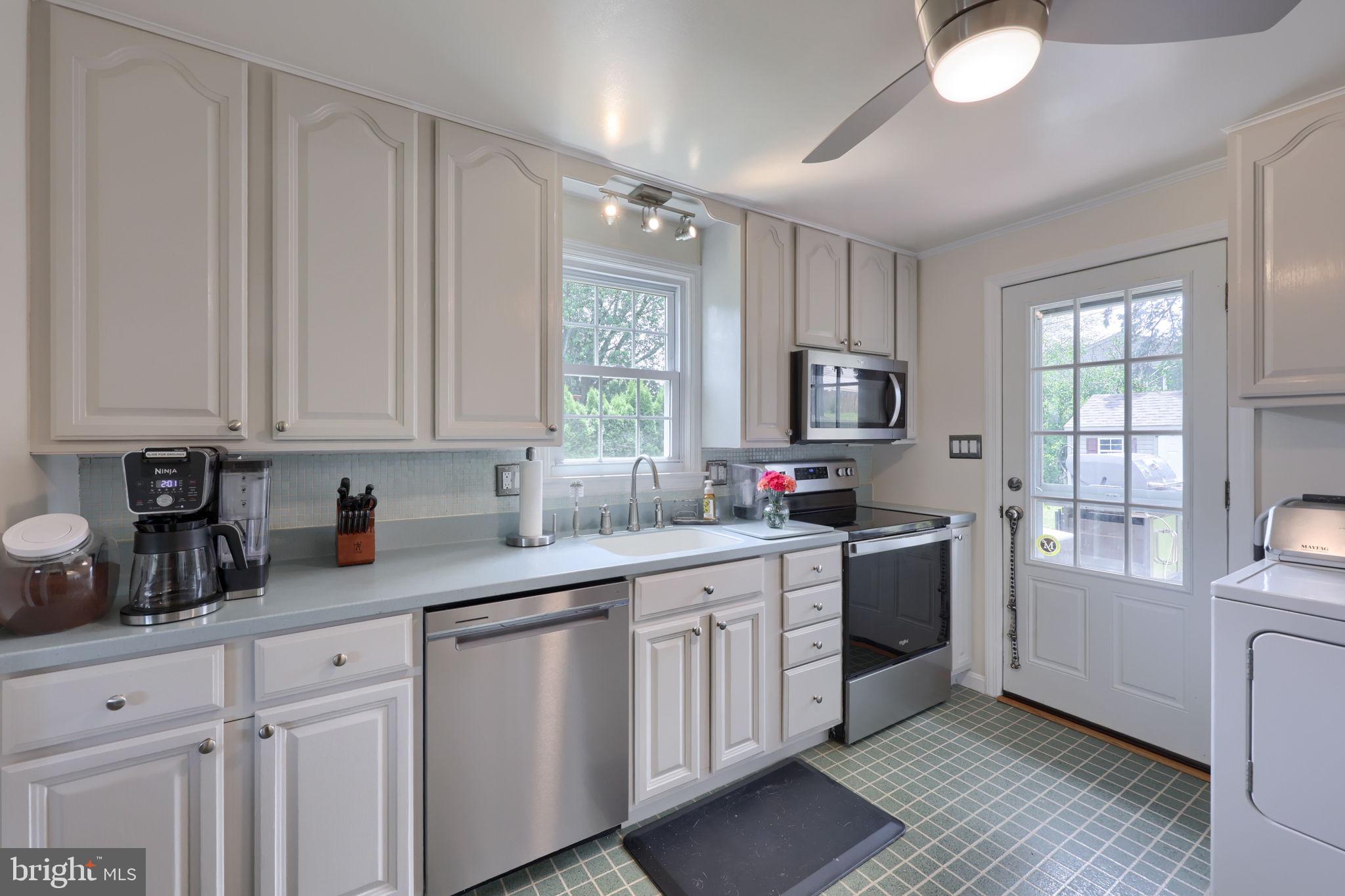 715 Kenton Road Lancaster, PA 17601 - Photo 12 of 27