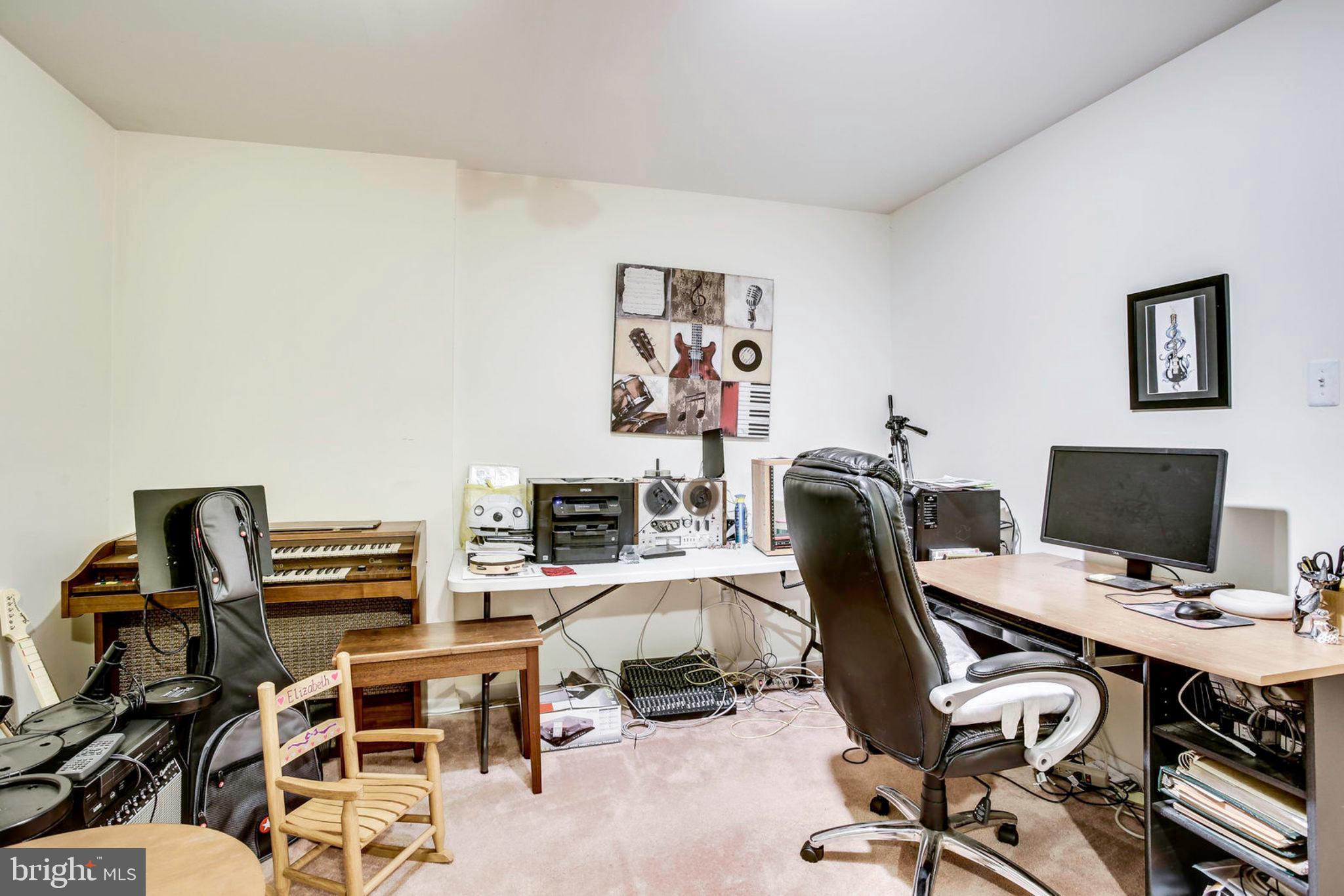 11547 Hearthstone Court Reston, VA 20191 - Photo 40 of 52 Gallery Image 40