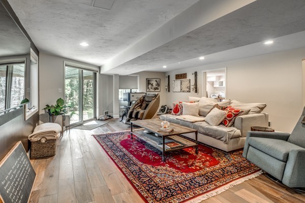 7 Wainwright Road, Unit 51 Winchester, MA 01890 - Photo 22 of 30 Gallery Image 22