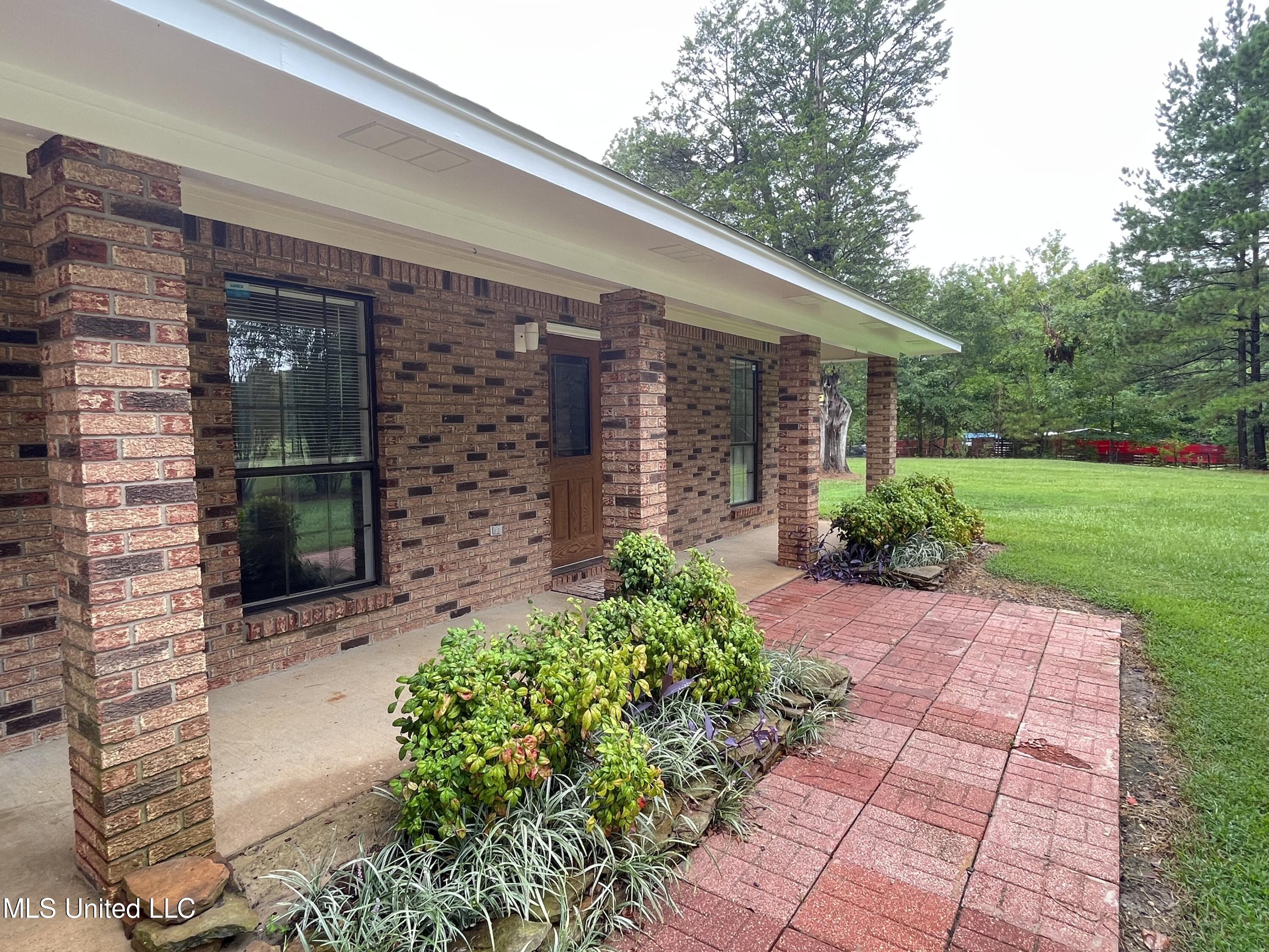 214 Boteler Road Florence, MS 39073 - Photo 12 of 39 IMG_2832