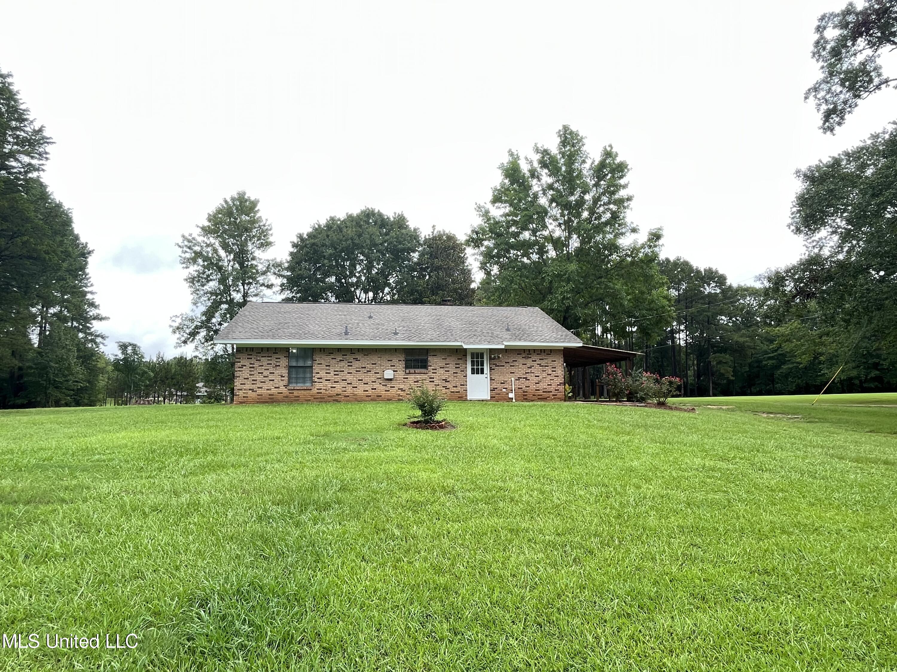 214 Boteler Road Florence, MS 39073 - Photo 6 of 39 IMG_2815
